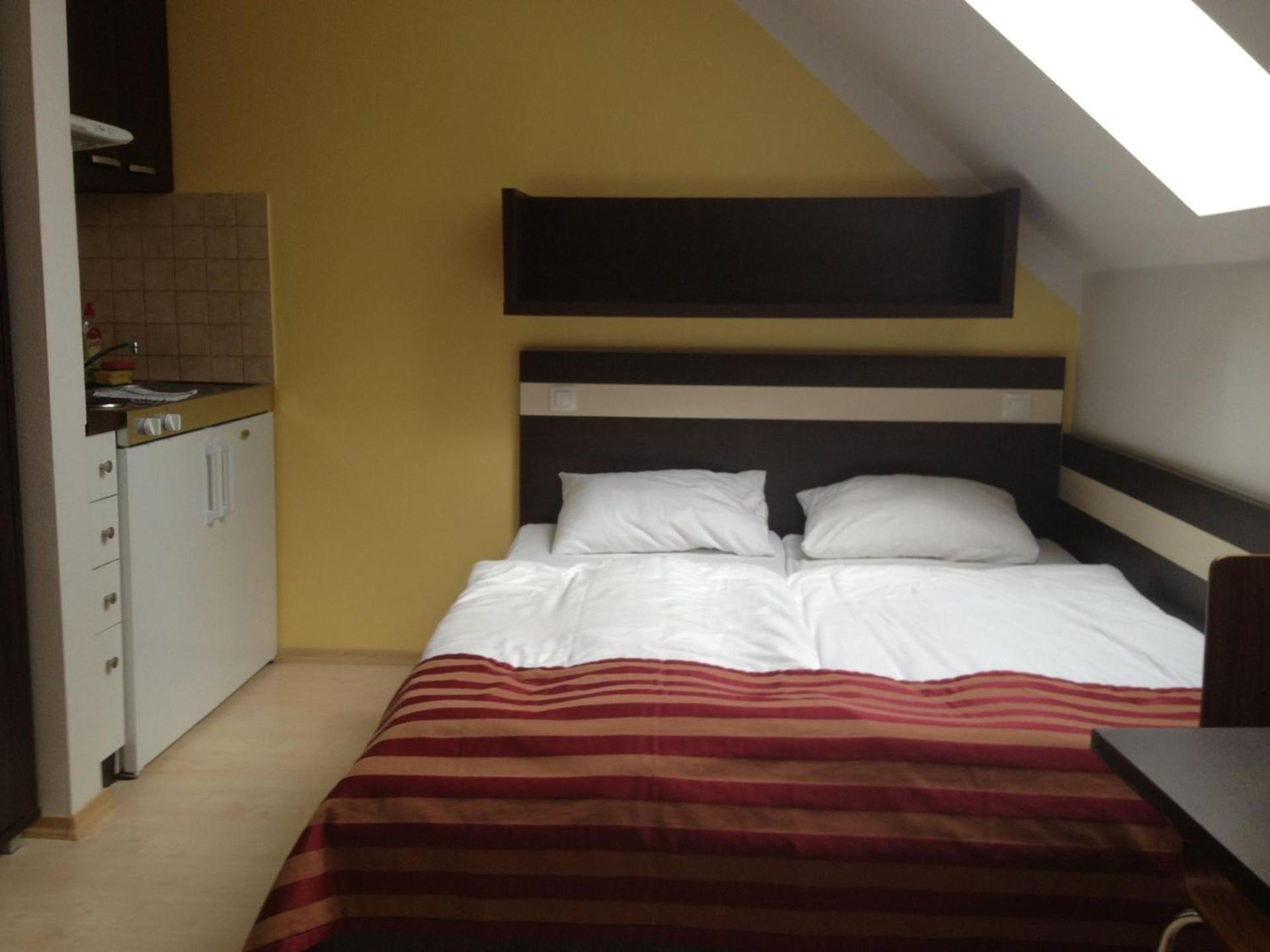 Apartman Nellinka Besenova Bagian luar foto