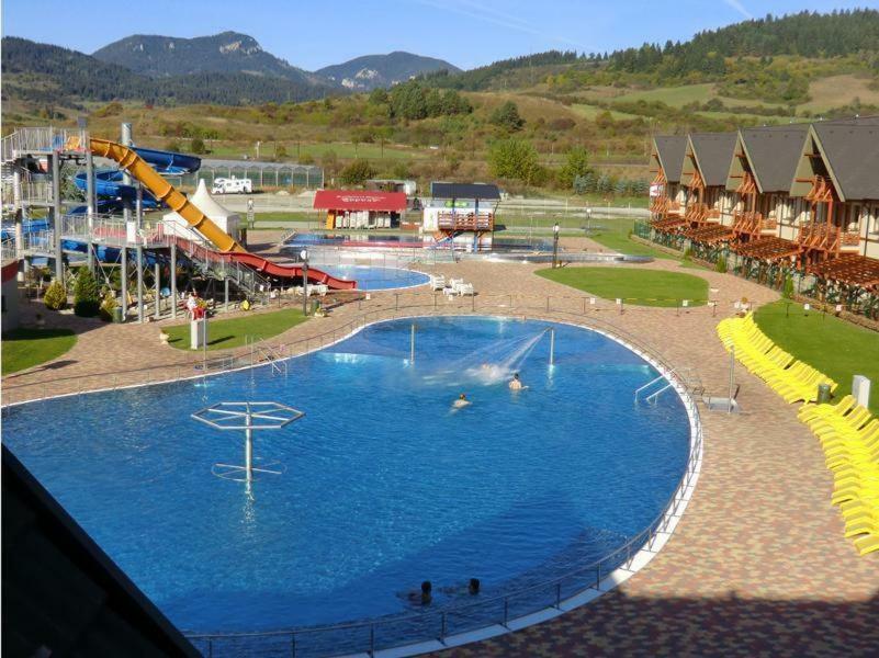 Apartman Nellinka Besenova Bagian luar foto